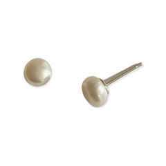 Pearlea Freshwater (S) 6mm Studs